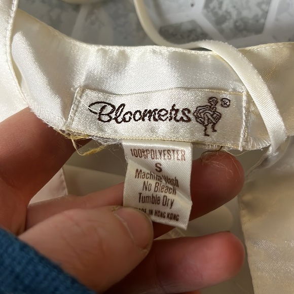 Bloomers Small Tank Top Silk Style Top - Picture 5 of 5